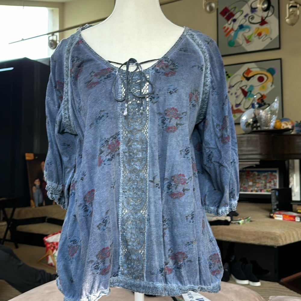 Johnny Was S Bono Tunic Blue blouse Floral lace flowy short sleeve top